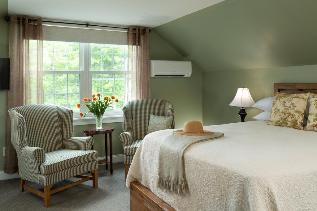 Wolf Cove Inn Poland Exterior photo